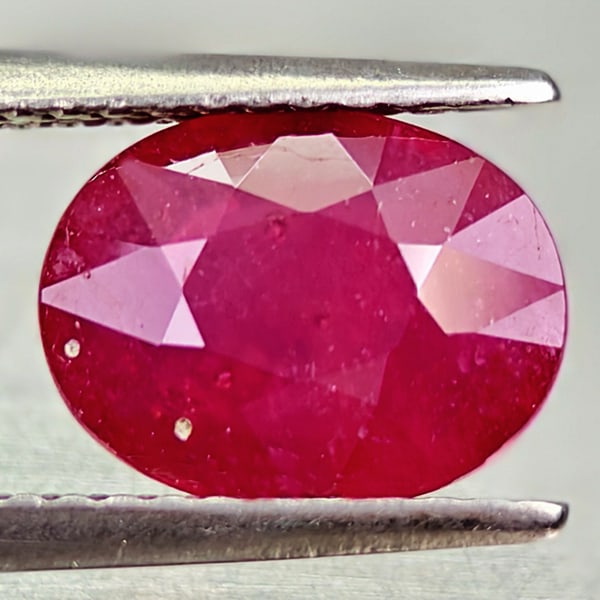 Natural Red Ruby Gemstones 2.70 Ct. Oval Shape 9.4 x 7.3 Mm.: Product ID: 805935163 Product Name: Natural Ruby Weight: 2.70 CT. Size: 9.4 x 7.3 x 3.9 MM. Shape: Oval Color: Red Clarity:SI Luster: Good Gems Origin: Madagascar Treatment: Heated (Lead-glass filling
