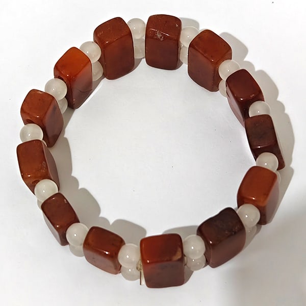 Natural Honey and White Jade Gemstones 267.49 Ct. Beads Flexibility Bracelet and Mixed Size (1 of 3)