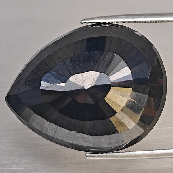 Natural Black Spinel Gemstones 48.78 Ct. Pear Shape 26 x 21 Mm.: Product ID: 806609937 Product Name: Natural Spinel Weight: 48.78 CT. Size: 26 x 21 x 19.8 MM. Shape: Pear Shape Color: Black Clarity:Opaque Luster: None Gems Origin: Thailand Treatment: Unheated Cryst
