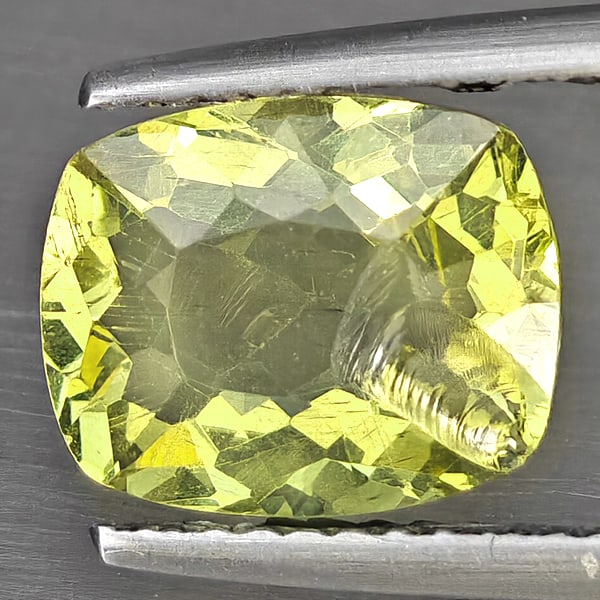 Natural Green Apatite Gemstones 2.59 Ct. Cushion Shape 10 x 8 Mm. (1 of 3)