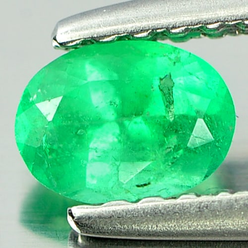 Natural Green Emerald Gemstone 0.30 Ct. Oval Shape 5.2 x 3.8 Mm.: Product ID: 802403550 Product Name: Natural Emerald Weight: 0.30 CT. Size: 5.2 x 3.8 x 2.8 MM. Shape: Oval Color: Green Clarity:SI Luster: Good Gems Origin: Columbia Treatment: Unheated Crystal Struct