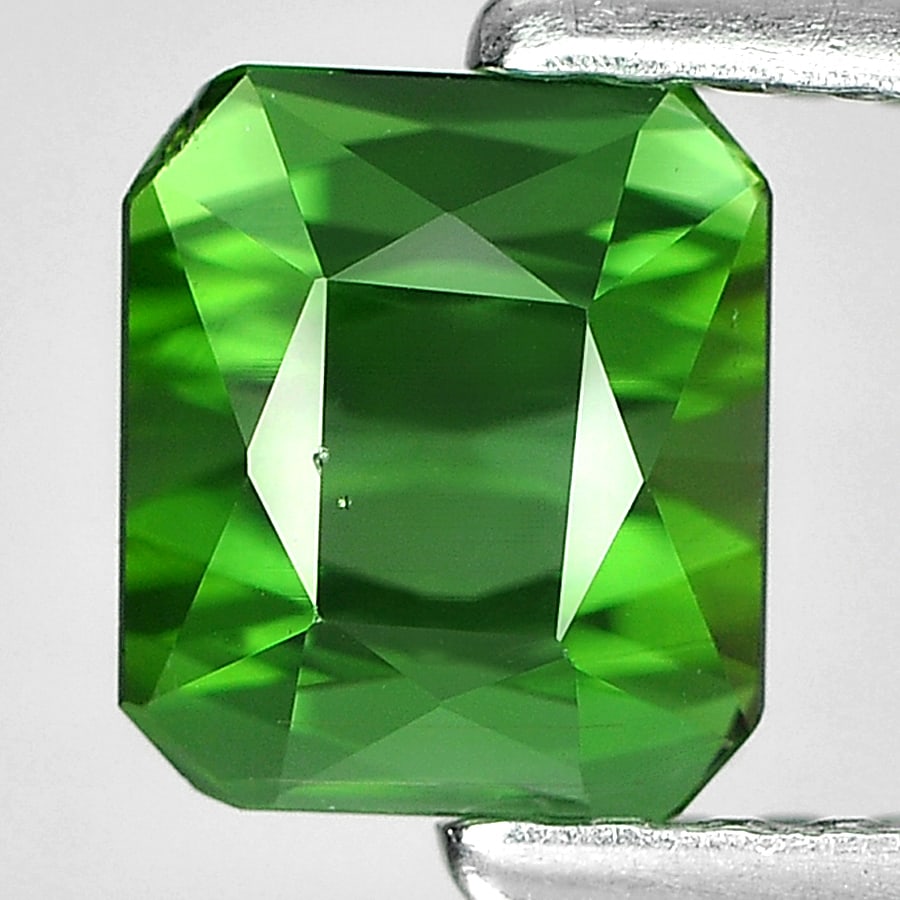 Natural Green Tourmaline Gemstones 1.03 Ct. Octagon Shape 5 x 5.7 Mm.: Product ID: 807224295 Product Name: Natural Tourmaline Weight: 1.03 CT. Size: 5 x 5.7 x 4.2 MM. Shape: Octagon Color: Green Clarity:VSI Luster: Very Good Gems Origin: Nigeria Treatment: Unheated Cryst