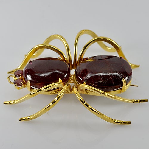 Natural Red Ruby Gemstones 167.40 Ct. Spider Pin Brooch Jewelry: Product ID: 808001437 Product Name: Natural Ruby Weight: 167.40 CT. Size: 65 x 51 x 13 MM. Shape: Spider Color: Red Clarity:Opaque Luster: Good Gems Origin: Thailand Treatment: Heated (Lead-glass fill