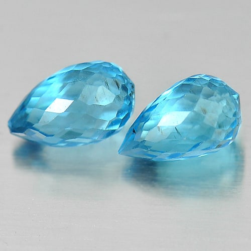 Natural Blue Topaz Gemstones 1.85 Ct. 2 Pcs. Briolette Shape 6.7 x 4 Mm.: Product ID: 807151226 Product Name: Natural Blue Topaz Weight: 1.85 CT. Size: 6.7 x 4 x 4 MM. Shape: Briolette Color: Blue Clarity:VVS Luster: Good Gems Origin: Brazil Treatment: Treated Crystal Struc