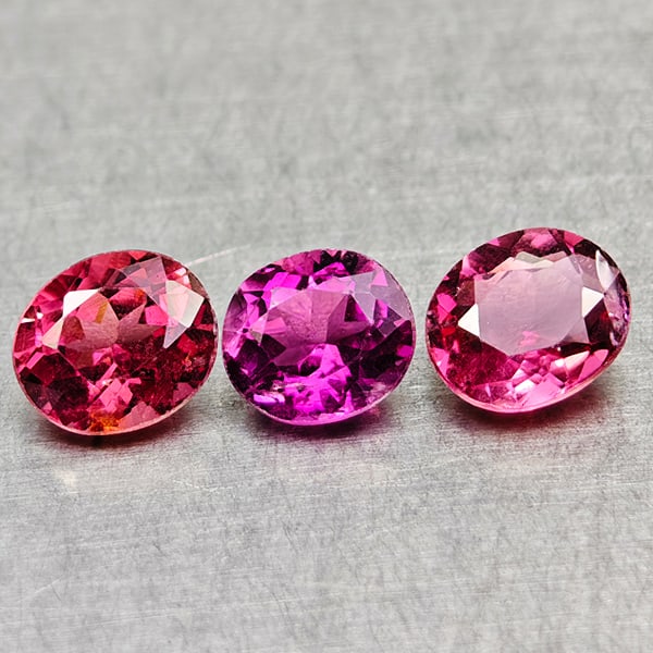 Natural Party Color Pink Tourmaline Gemstones 2.02 Ct. 3 Pcs. Oval Shape 6 x 5.2 Mm.: Product ID: 807250667 Product Name: Natural Tourmaline Weight: 2.02 CT. Size: 6 x 5.2 x 3.4 MM. Shape: Oval Color: Party Color Pink Clarity:VSI Luster: Good Gems Origin: Nigeria Treatment: Unheated Cr