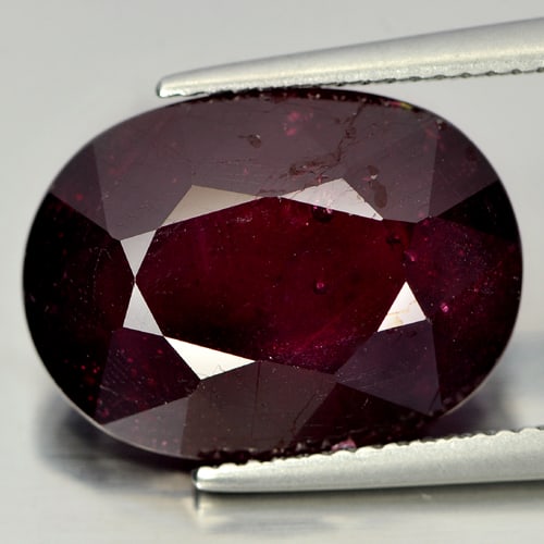 Natural Purplish Red Ruby Gemstones 15.07 Ct. Oval Shape 17.1 x 12.6 Mm. (1 of 3)