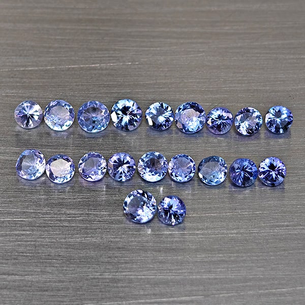 Natural Violetish Blue Tanzanite Gemstones 3.36 Ct. 20 Pcs. Round Shape 3.2 x 3.2 Mm.: Product ID: 807015103 Product Name: Natural Weight: 3.36 CT. Size: 3.2 x 3.2 x 2.4 MM. Shape: Round Color: Violetish Blue Clarity:VSI Luster: Good Gems Origin: Tanzania Treatment: Heated Crystal Struc