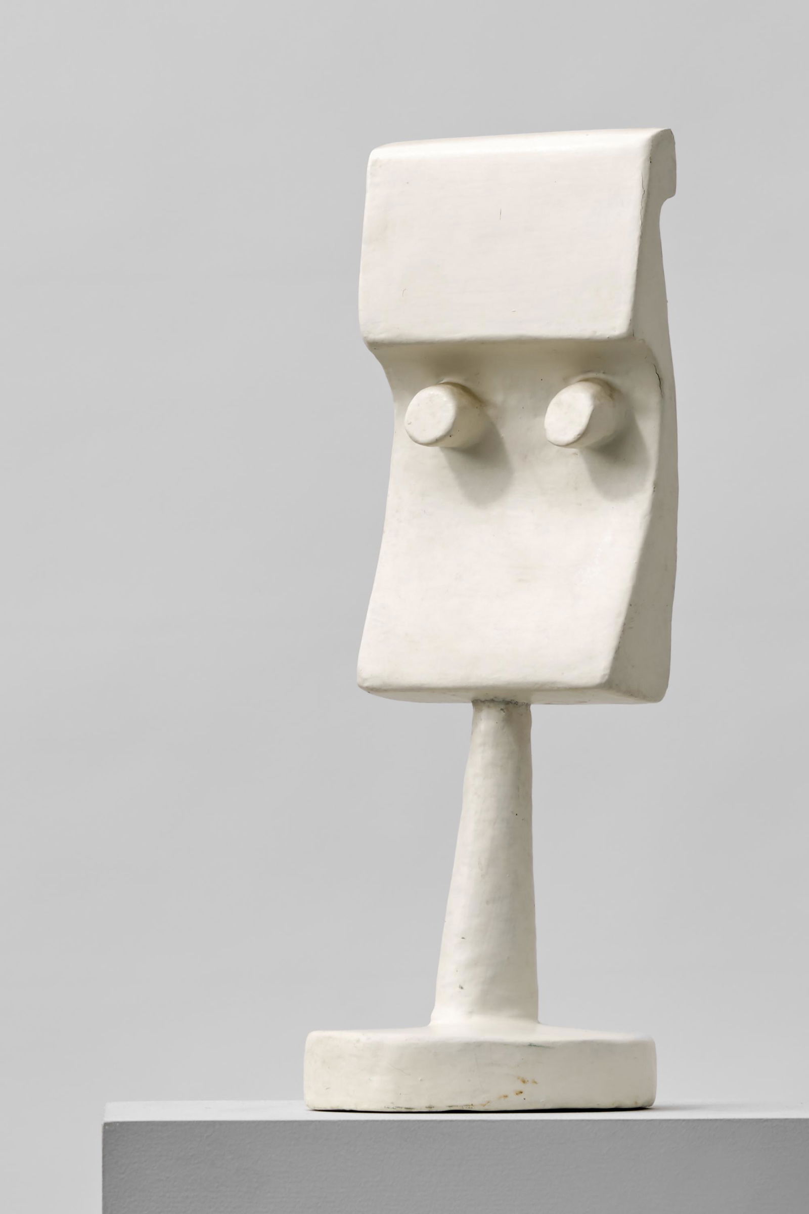 Maurice Carlier (Belgian, 1894 - 1976): Principe d'équateur - 1950 Lacquered plaster - 38,5 x 14 x 13,5 cm Provenance: Estate of the artist Sale Catherine Charbonneaux, Paris, 9 December 1985, lot 14 Private collection, Belgium Exhibited: