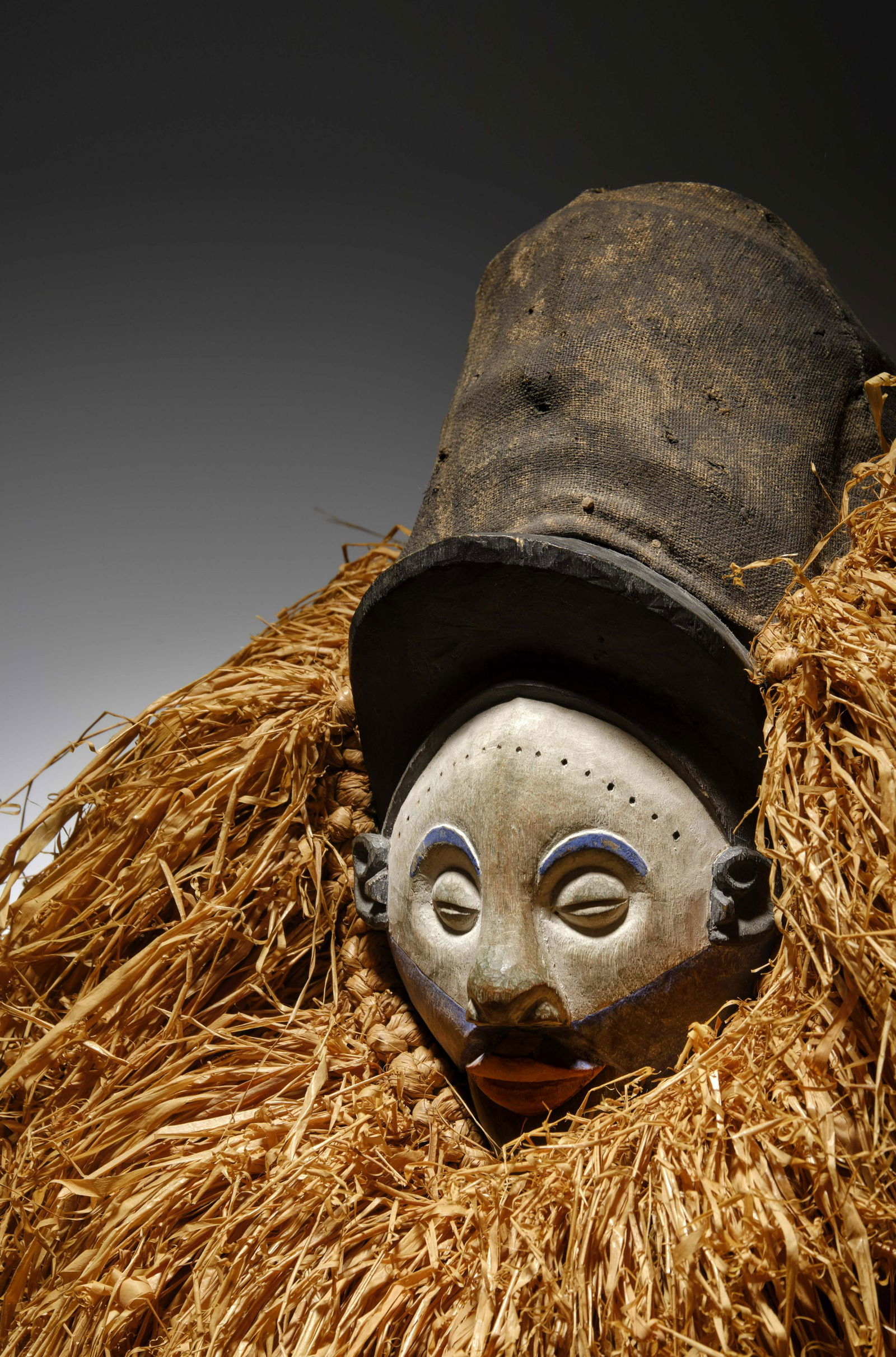 Zombo Headdress (1 of 4)