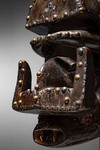 Bete Mask - N'gré: Ivory Coast Wood and brass tacks, 35 cm Provenance: Private collection, France Yann Ferrandin, Paris (2015) Private collection, Belgium Published: Yann Ferrandin, BRAFA Art Fair, Galerie Yann