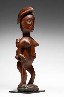 Lumbo Maternity Figure: Gabon Wood, 31 cm Provenance: Private collection, France