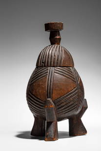 Zulu Container: South Africa, Northern Nguni Wood, 35 cm Provenance: Pierre Dartevelle Collection, BrusselsPrivate collection, Belgium
