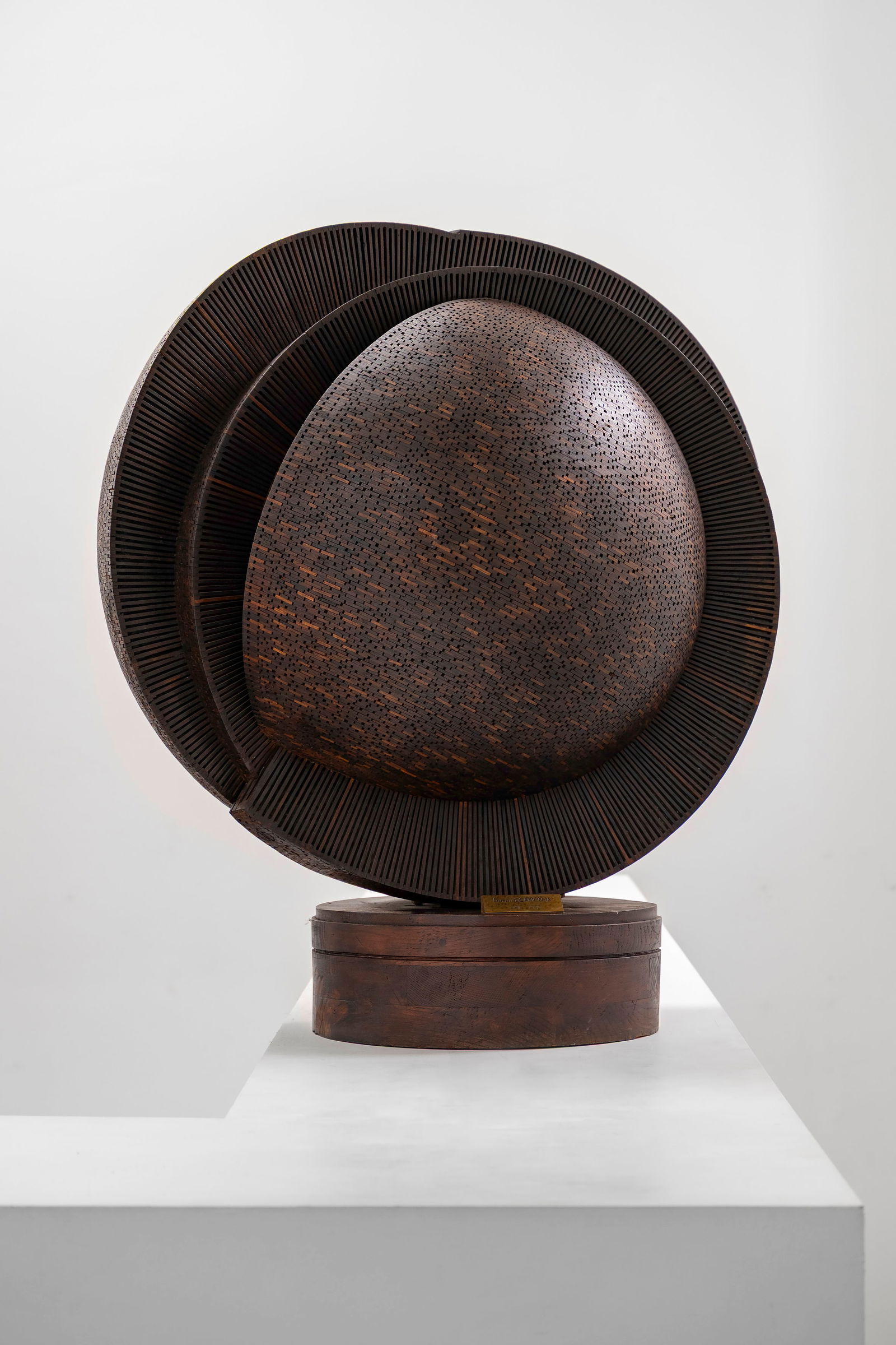 Dusan Dzamonja (Yugoslavian, 1928 - 2009): Sculpture DP-III - c.1989-1991 Wood and polyester123 x 90 x 110 cm Provenance: Paribas Bank Belgium, Antwerp-Brussels (acquired directly from the artist in 1992)Belfius Art Collection, Brussel