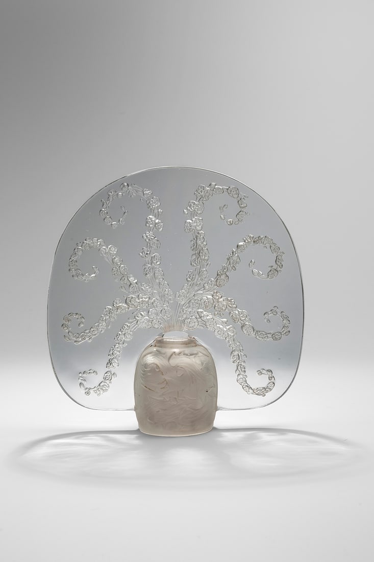 René Lalique (French, 1860-1945): 'Véronique' Night Light – 1913 Perfume Burner Glass, 21 cm Signature engraved on the edge Provenance: Private collection, Belgium Literature: Félix Marcilhac, René Lalique - Catalogue Raisonné