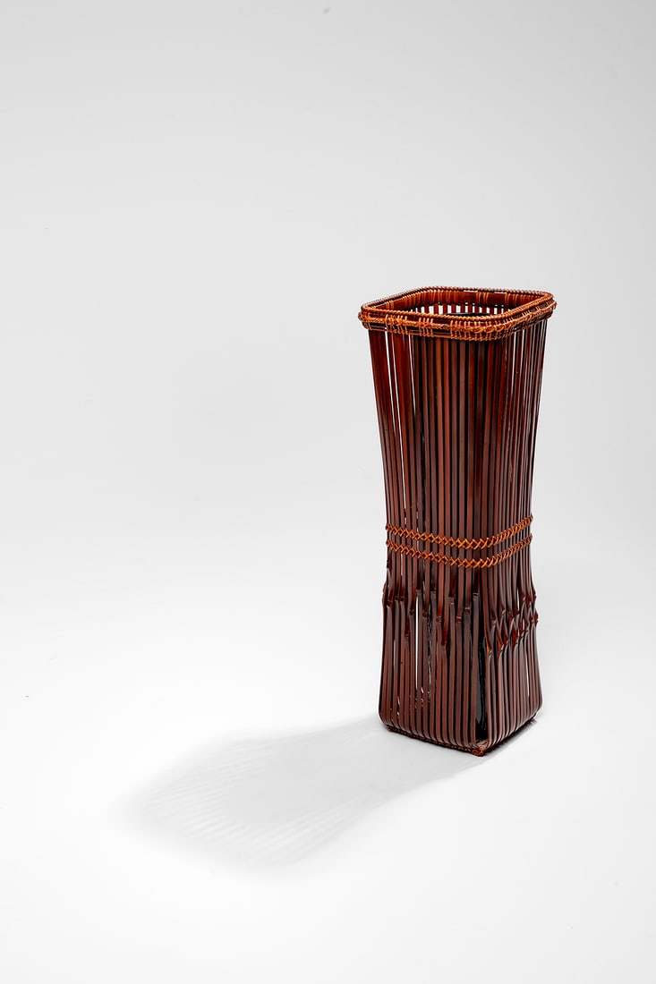 Iizuka Shokansai (Japanese, 1919-2004): Hanakago titled Seion [Pure Sound] Bamboo, 30 cm With its tomobako and original lacquered otoshi Provenance: Galerie Mingei, Paris Acquired by the present owner in 2015 A central