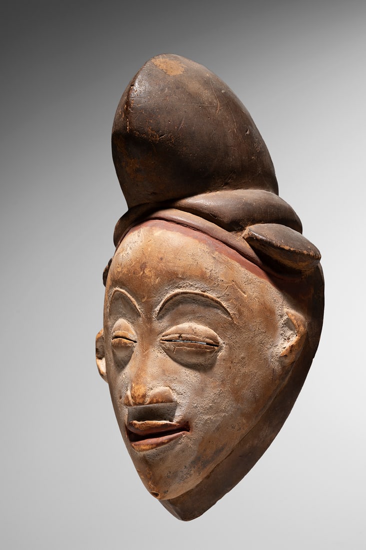 Punu Mask (1 of 5)