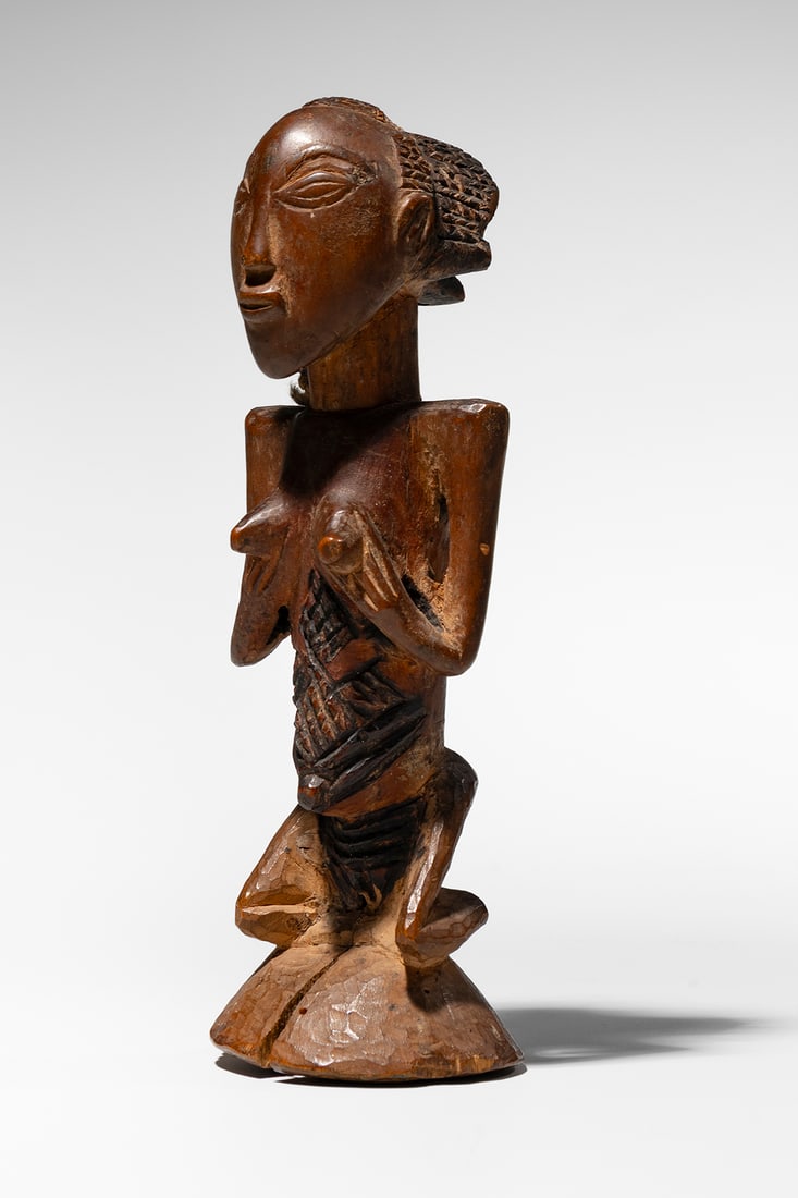 Luba Shankadi: D.R. Congo Wood 19,5 cm Provenance: Private collection, Belgium