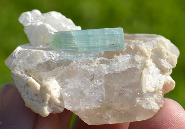 30 Grams SKy Blu Tourmlaine Specimen With Quartz: 30 Grams Tourmaline With Quartz Combine Specimen From Afghanistan. Size is 4.3x3x2 Cm