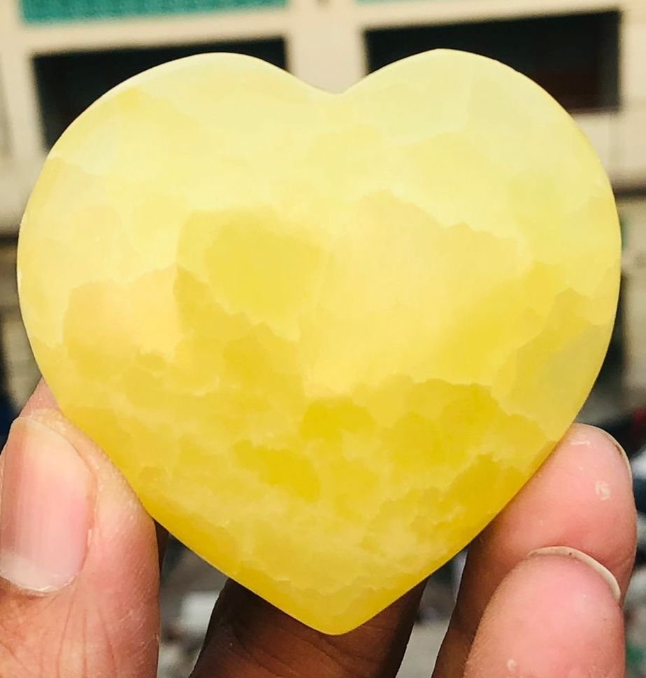 132 Grams Beautiful Lemon Carlcite Carving Heart: Stone Name: Lemon Caclite, Weight: 132 Grams,,Origin: Afghanistan, Shipping to world Wide by DHL, FEDEX, UPS, Global