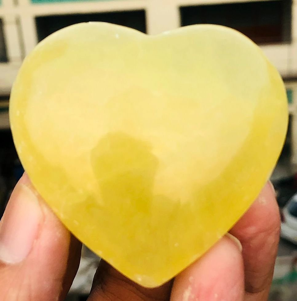 145 Grams Beautiful Lemon Carlcite Carving Heart: Stone Name: Lemon Caclite, Weight: 145 Grams,,Origin: Afghanistan, Shipping to world Wide by DHL, FEDEX, UPS, Global