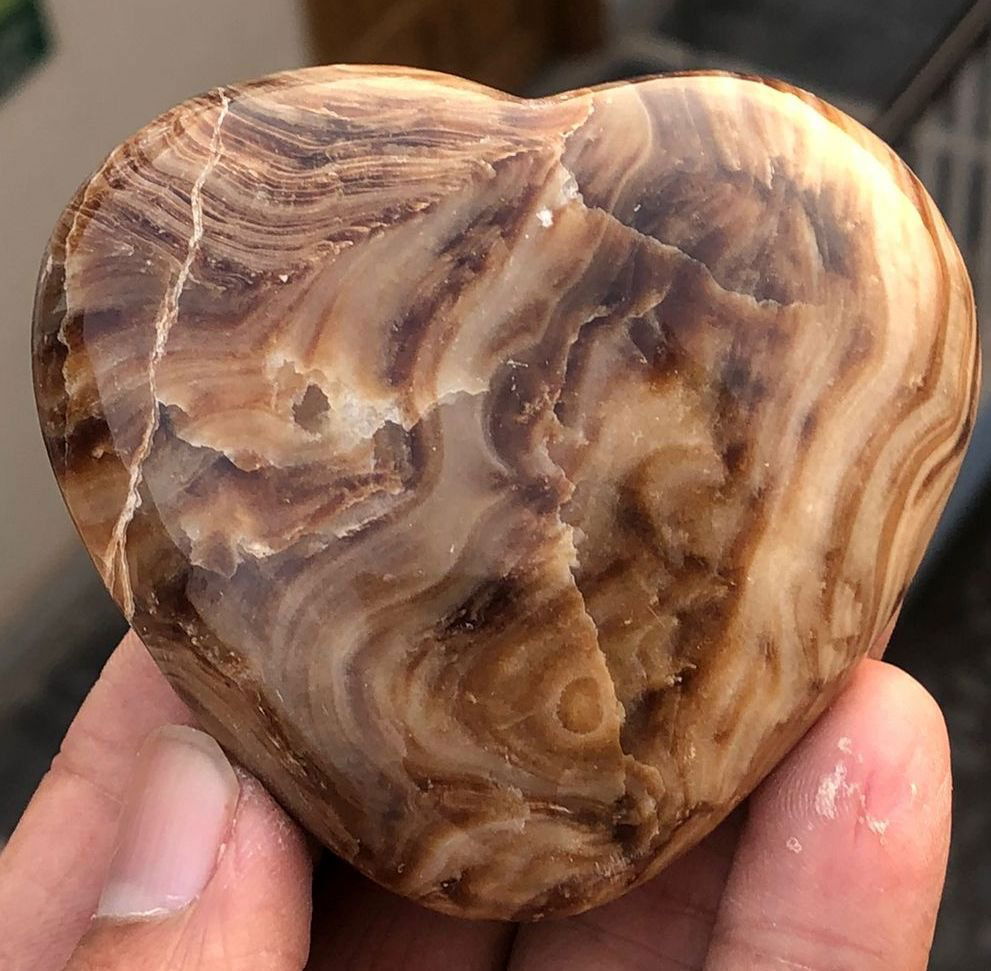 201 Grams Beautiful Chocolate calcite Carving Heart (1 of 5)