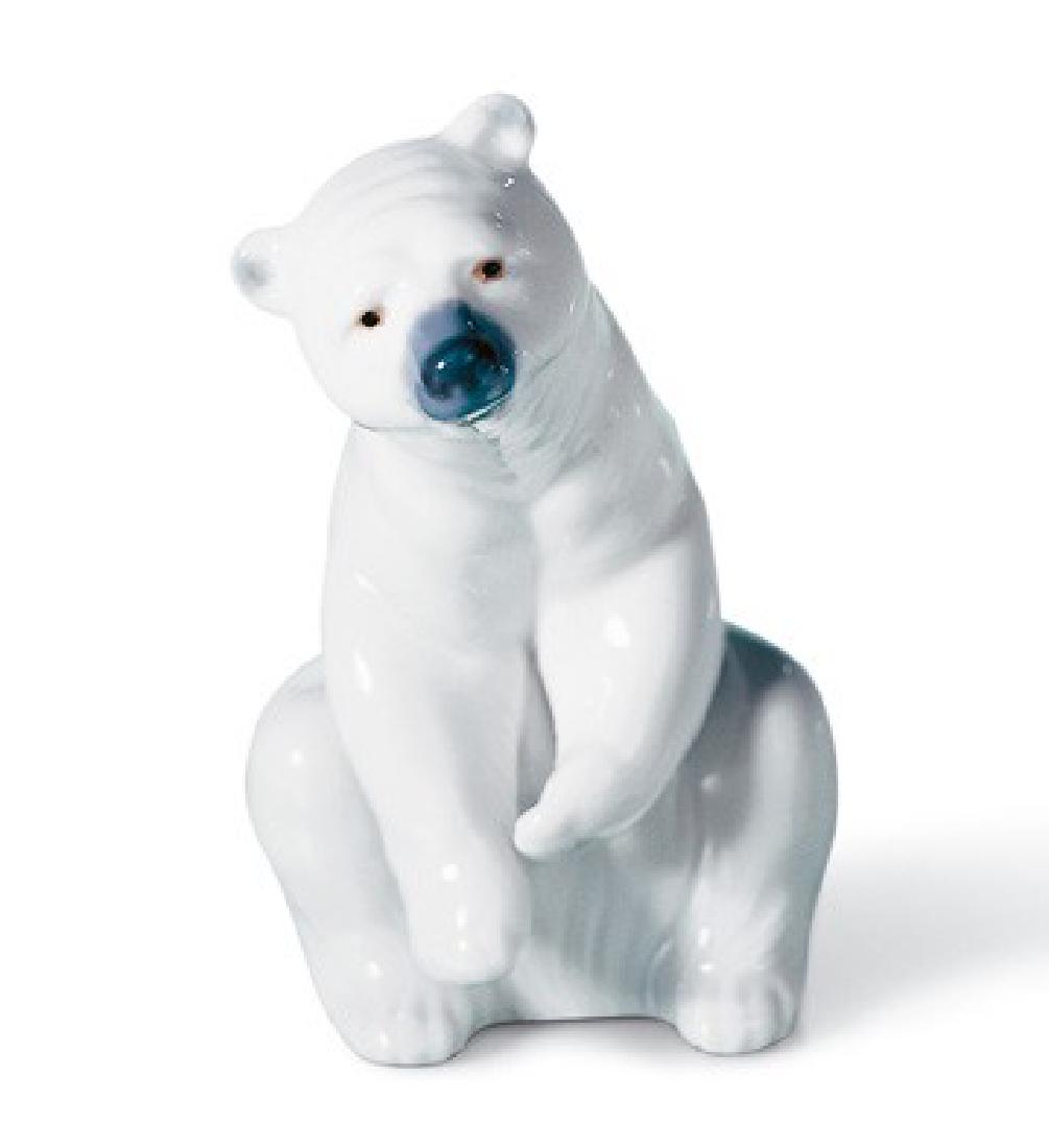 LLADRO "RESTING POLAR BEAR" AND "A SNOWY HEAVEN" (1 of 2)