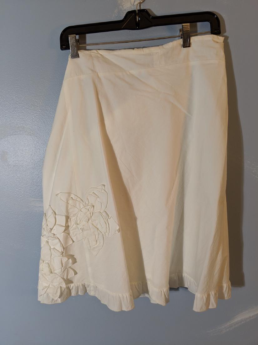 Prada Italy White Skirt w/ Flowers (1 of 6)
