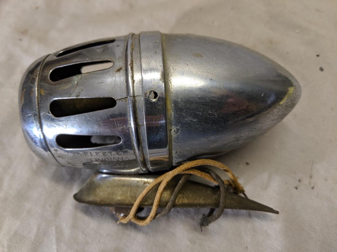 1930's Delta Horn-Lite Front Fender Bike Horn & Light (1 of 5)