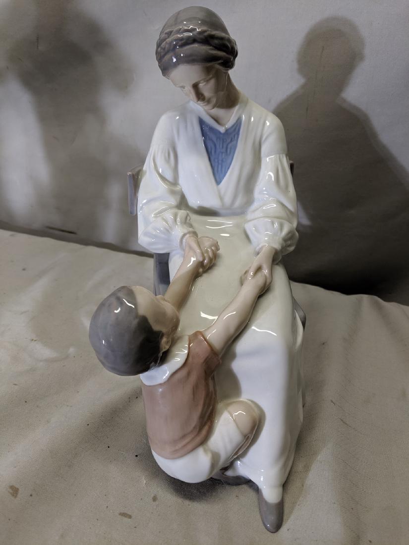 B&G Bing & Grondahl Porcelain Figure Mother & Child (1 of 7)