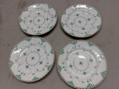 Set 4 Royal Copenhagen Rare Green Open Lace B&B Plates: Set 4 Royal Copenhagen Rare Green Open Lace B&B Plates Good with no chips or cracks 5 3/4 diameter Shipping in continental US $15.00 Please ask any questions before bidding Good Luck!