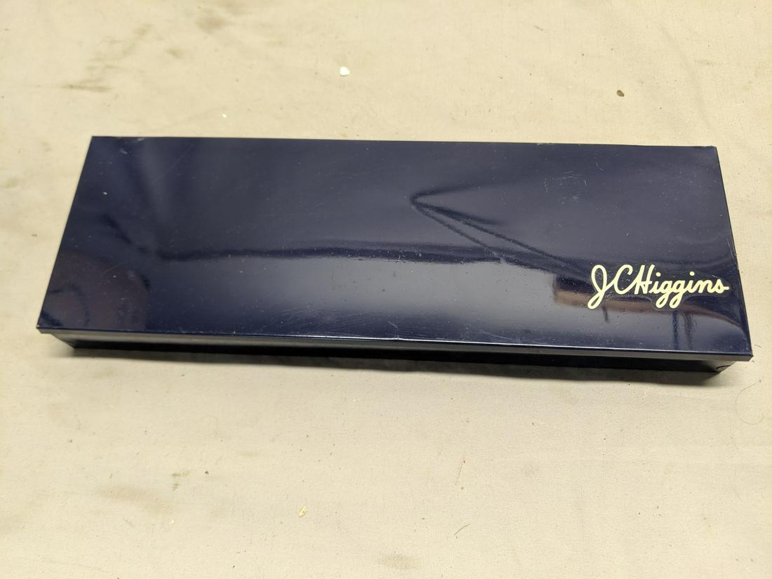 1950's Sears JC Higgins Shotgun Cleaning Kit NOS: 1950's Sears JC Higgins Shotgun Cleaning Kit13 x 4 1/2 x 2 1/2 Shipping in continental US $18.00 Please ask any questions before bidding Good Luck!