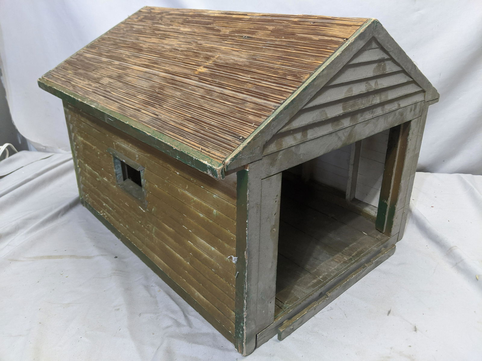 Vintage Large Wood Doll House Garage (1 of 6)