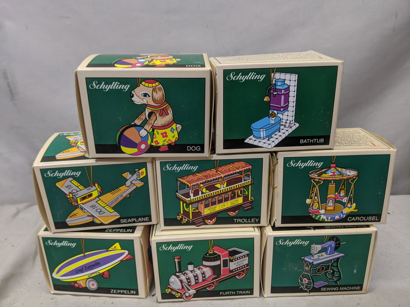 Lot 8 Schylling Tin Toy Christmas Tree Ornaments in: Lot 8 Schylling Tin Toy Christmas Tree Ornaments in Boxes Shipping in continental US $15.00 If shipping is $0 then buyer arranges pick up or shipping. Please ask any questions before bidding Good Luck