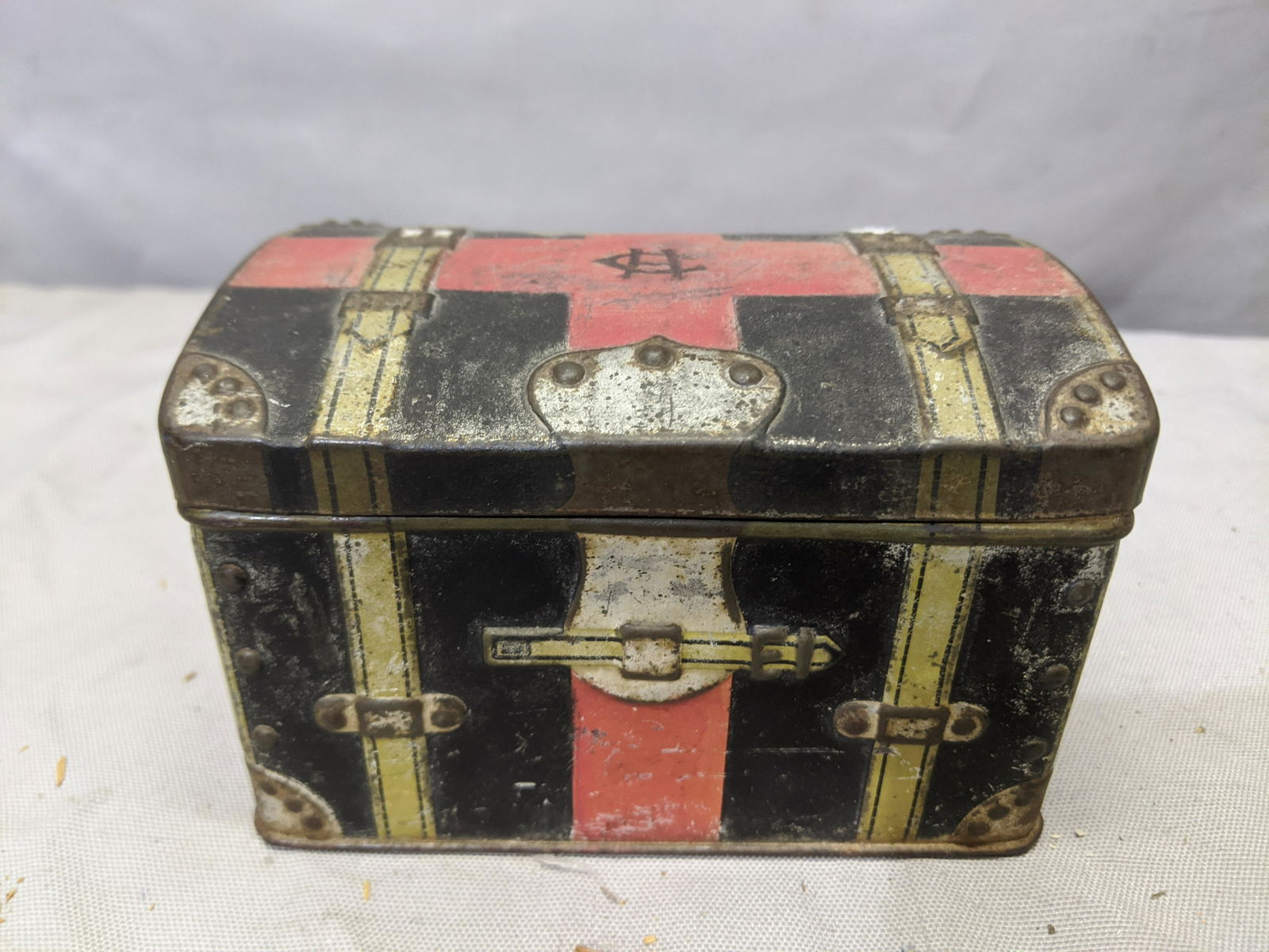 c1900 Tin Litho Travel Trunk Style Tea Caddy (1 of 7)