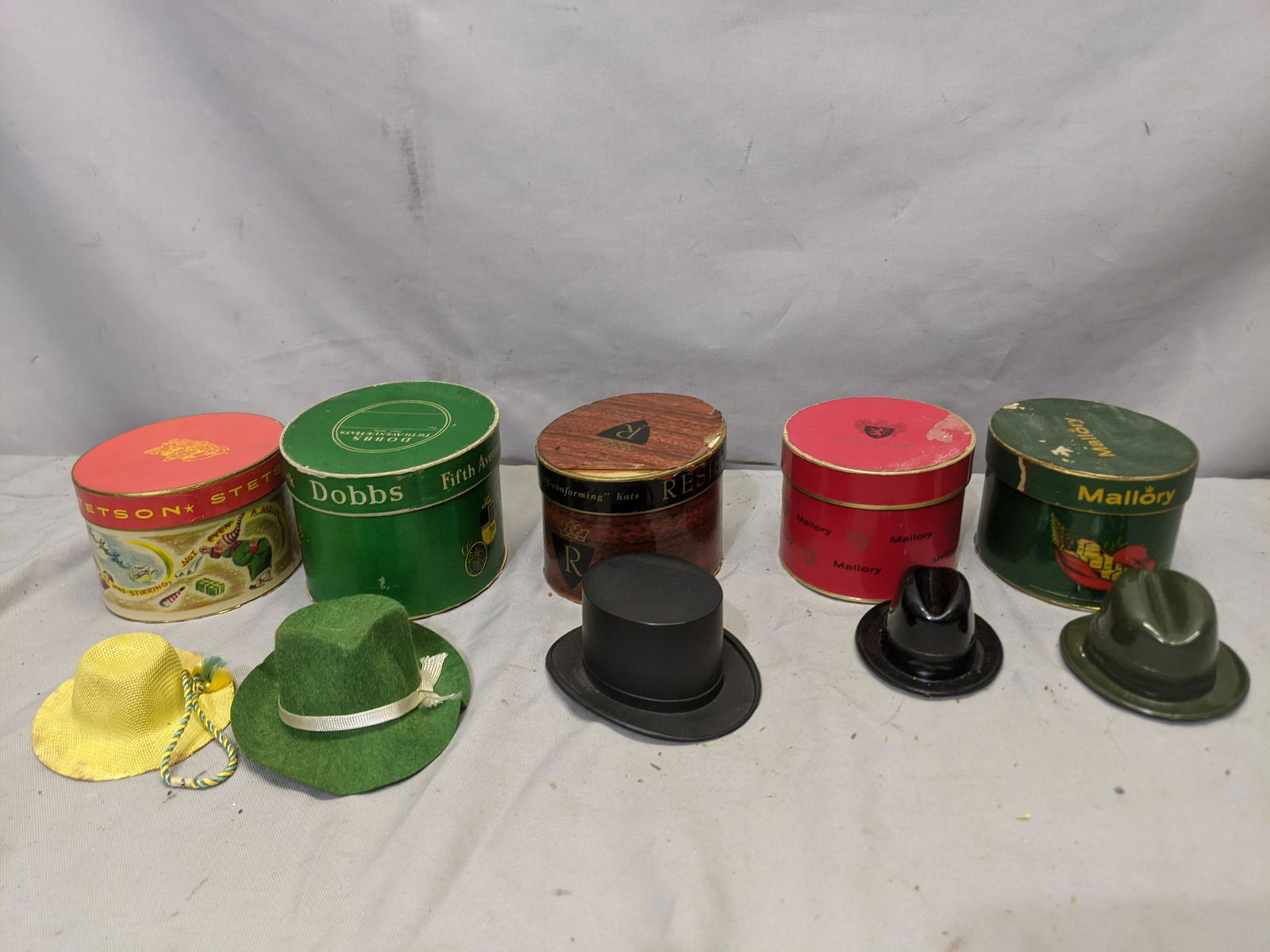 Lot 5 Salesman Sample Men's Hats in Boxes (1 of 6)