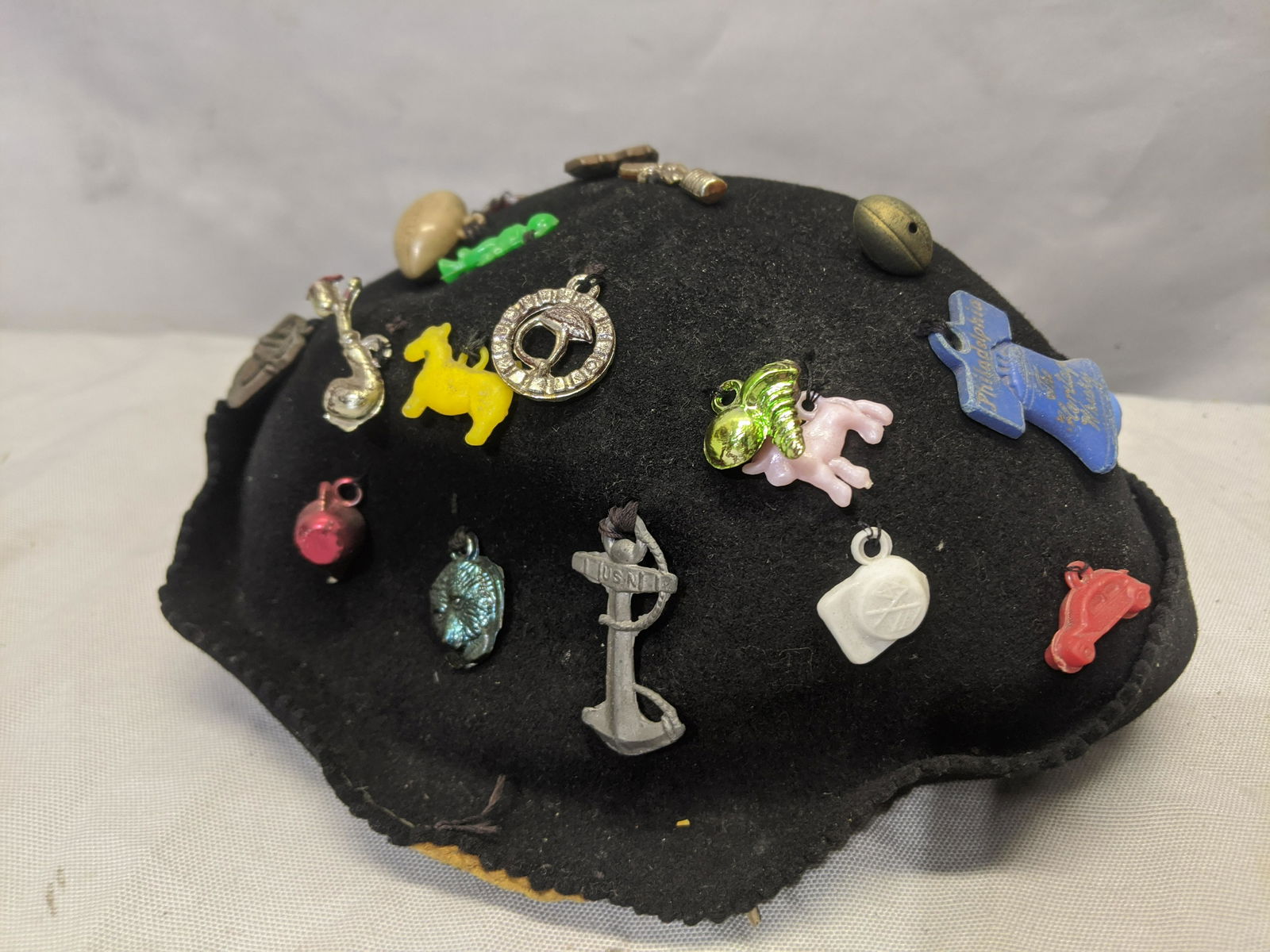 Beanie Hat w/ Lot 28 Cracker Jack Charms (1 of 5)