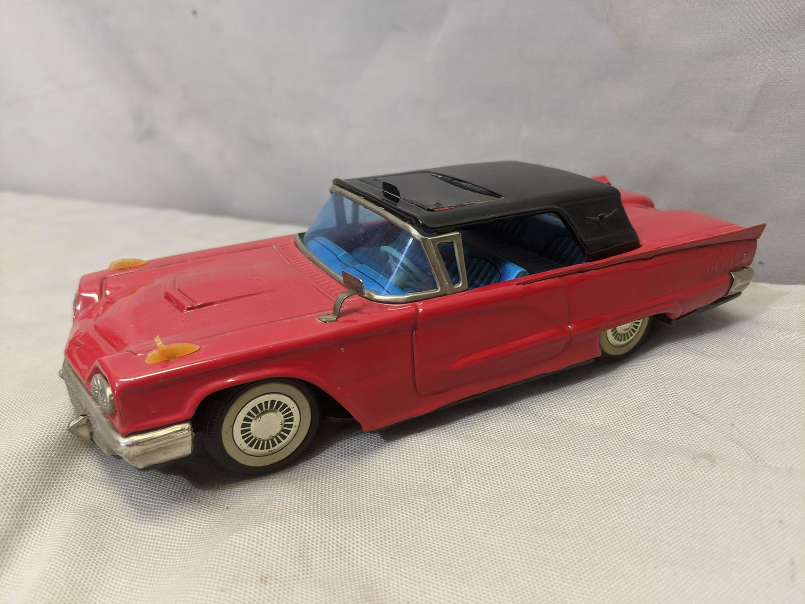 Bandai 1960 Ford T-bird Thunderbird Tin Friction Car (1 of 7)