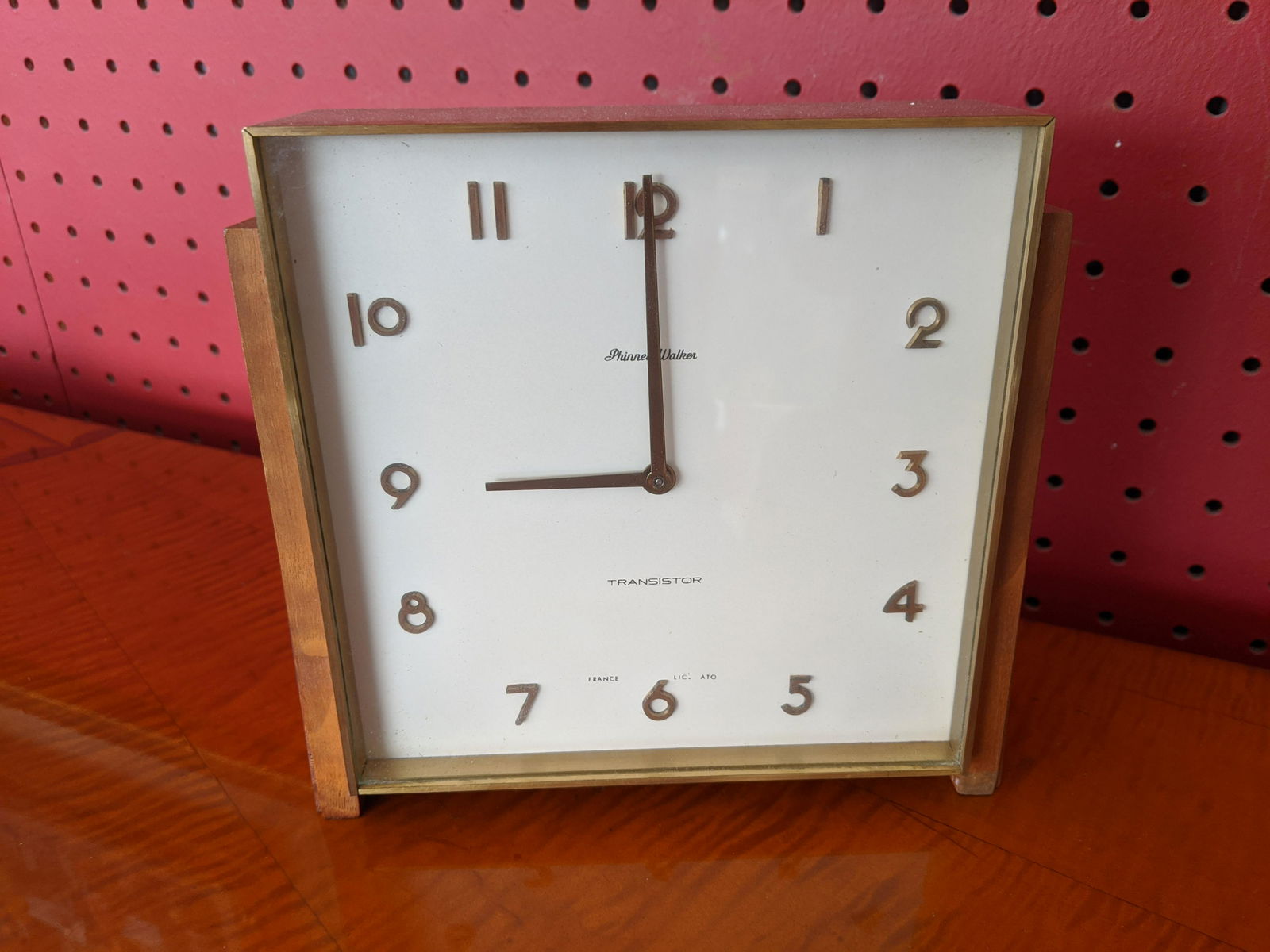 Art Deco Phinney Walker Transistor France Clock: Art Deco Phinney Walker Transistor France Clock 6 1/2 high x 7 x 3 Shipping in continental US $15.00 If shipping is $0 then buyer arranges pick up or shipping. Please ask any questions before bidding