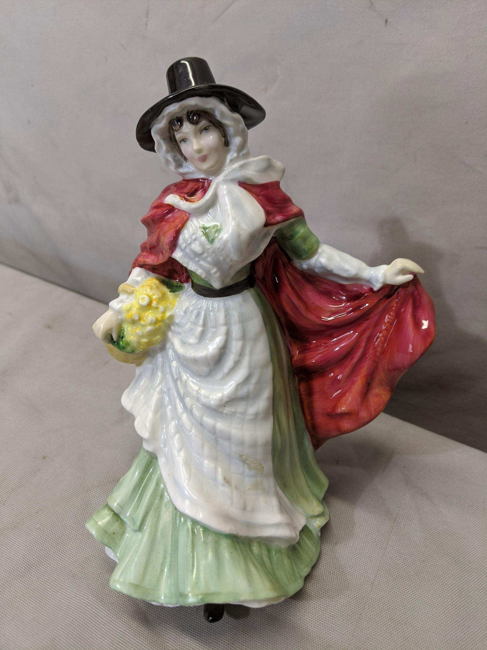 Royal Doulton Ladies of British Idles Wales HN3630: Royal Doulton Ladies of British Idles Wales HN3630 8 1/2 high Shipping in continental US $18.00 If shipping is $0 then buyer arranges pick up or shipping. Please ask any questions before bidding Good