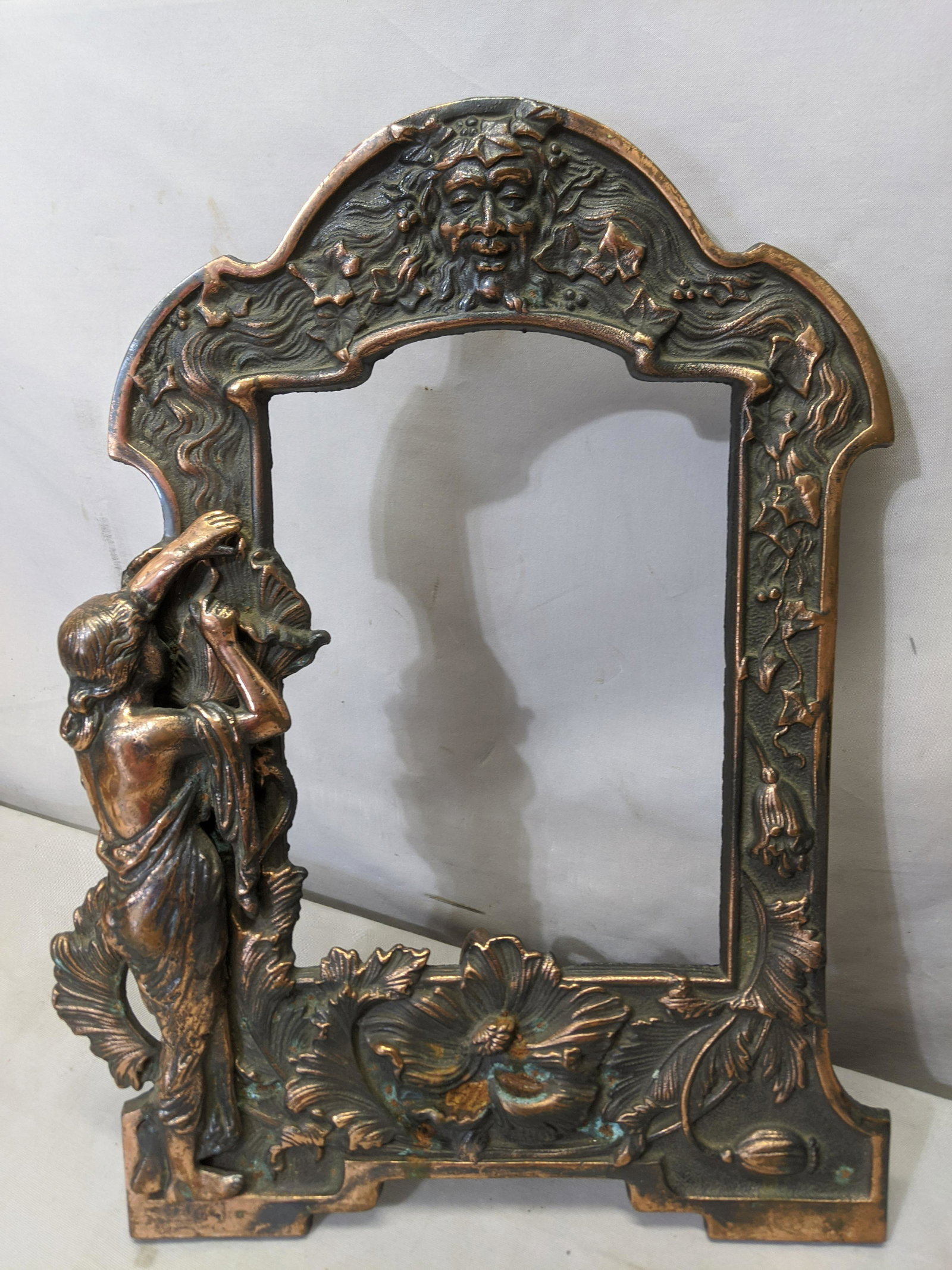 Vintage Brass Art Nouveau Easel Back Picture Frame: Vintage Brass Art Nouveau Easel Back Picture Frame 17 1/2 x 12, opening: 7 x 9 1/2 Shipping in continental US $18.00 If shipping is $0 then buyer arranges pick up or shipping. Please ask any questions