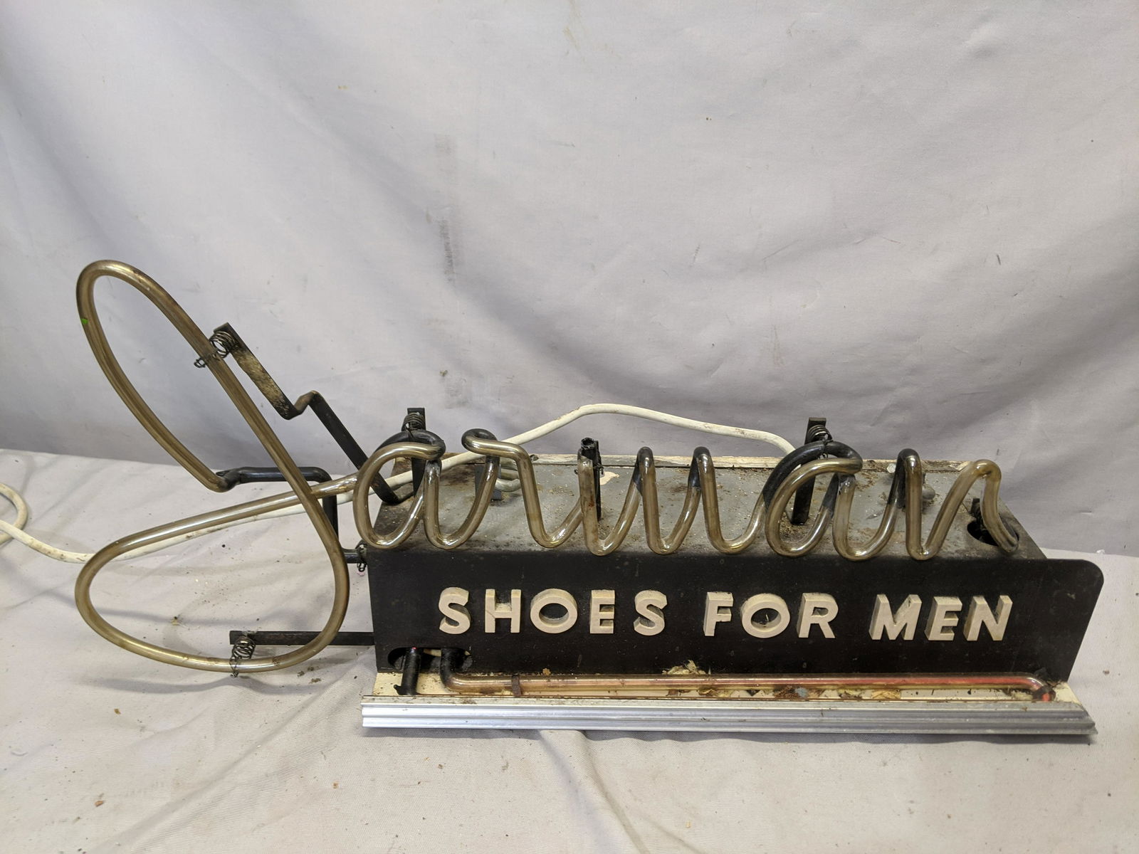 c1940 Jarman Shoes for Men Neon Sign (1 of 9)
