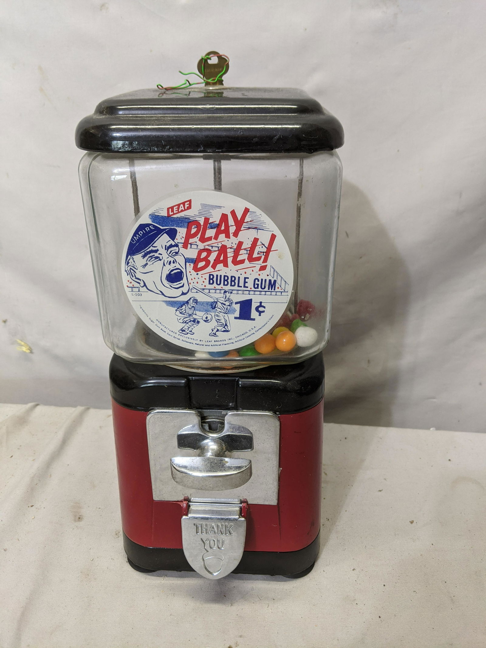 Vintage Embossed A&A Acorn Gumball 1 Cent Machine (1 of 6)