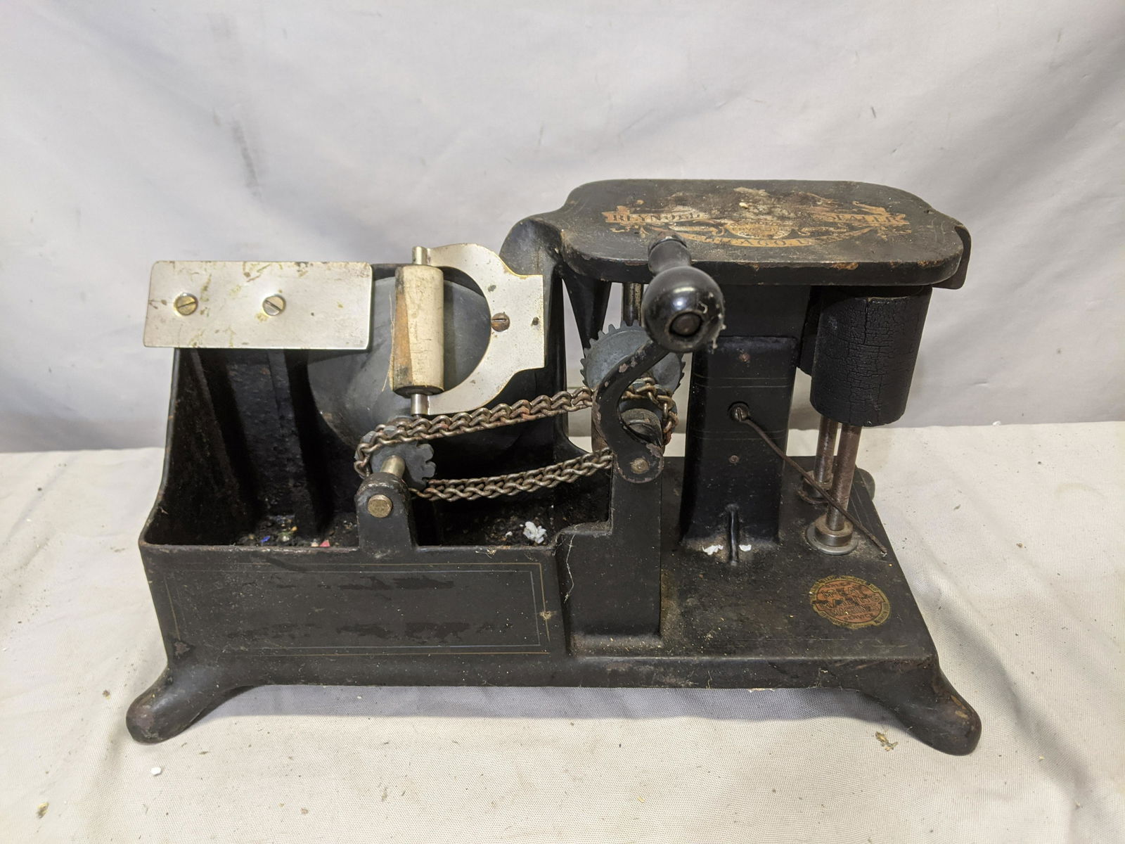 Antique Reynold's Chicago Envelope Sealer Cast Iron (1 of 8)