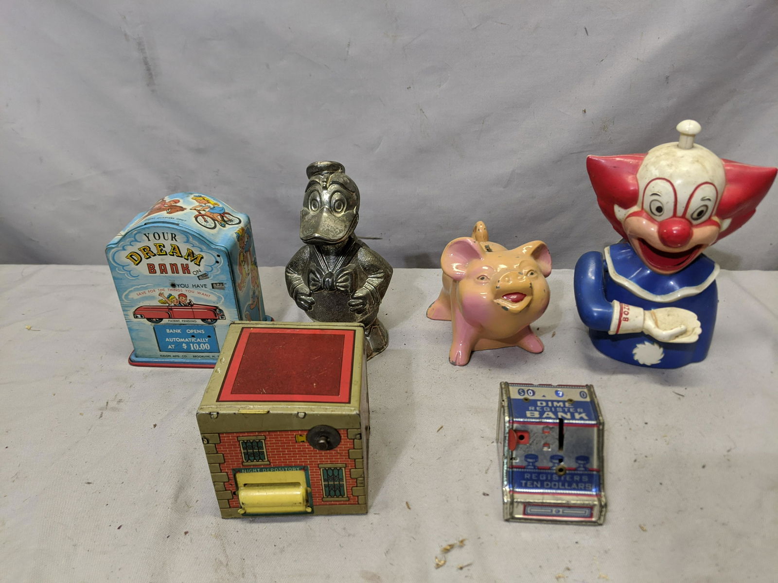 Lot 6 Vintage Still Banks Piggy Bozo Donald Duck Dream (1 of 8)