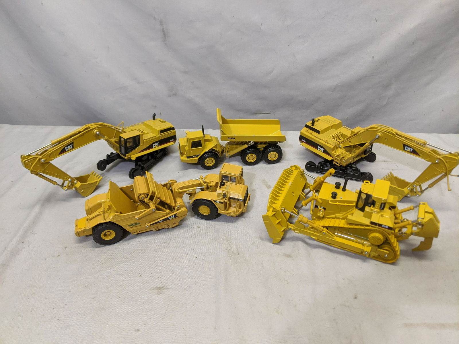 Lot 5 Norscot Group Caterpillar Cat Die Cat (1 of 6)