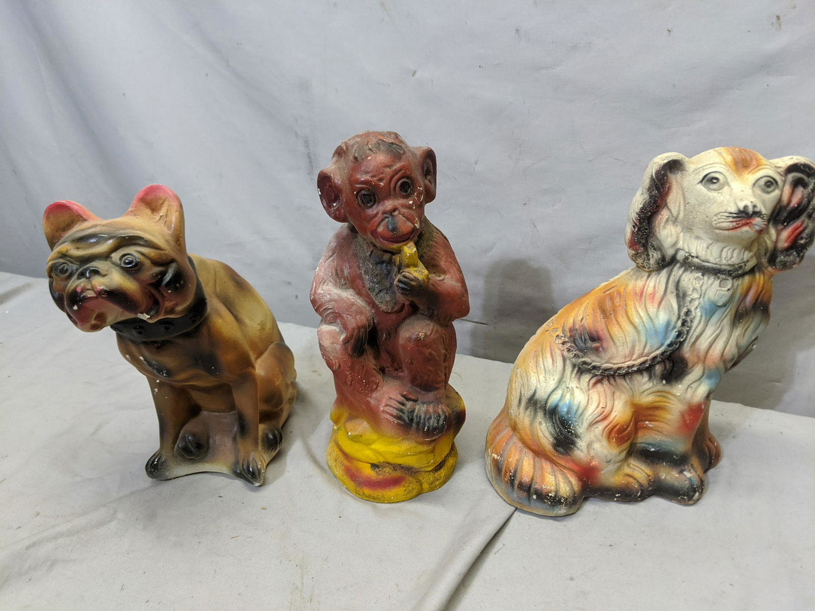 c1940 Lot 3 Carnival Chalkware Staffordshire Bulldog (1 of 7)