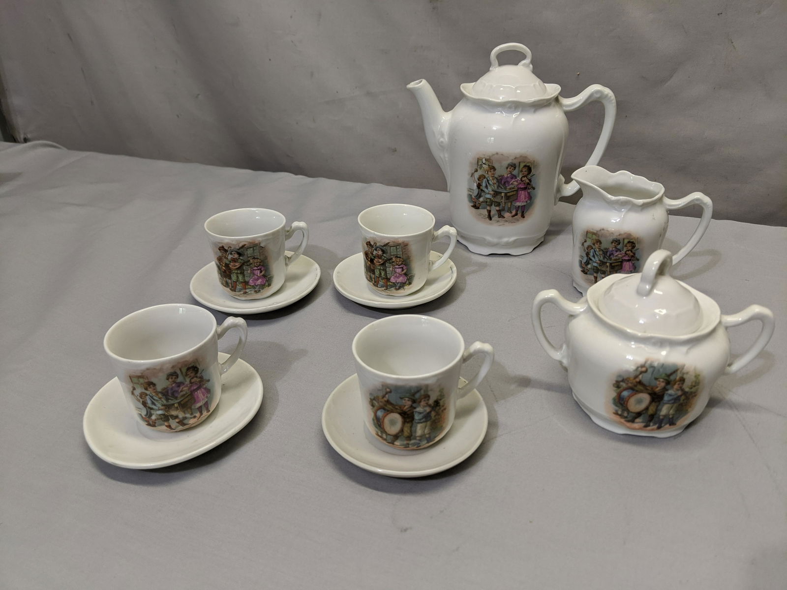 Old 11 pcs Children's Transferware White Pottery Tea (1 of 5)