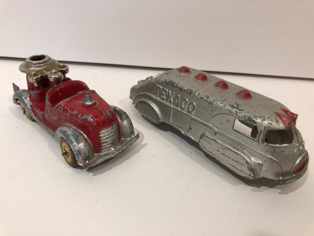 1930's Hubley Die Cast Texaco Truck & Fire Engine (1 of 5)