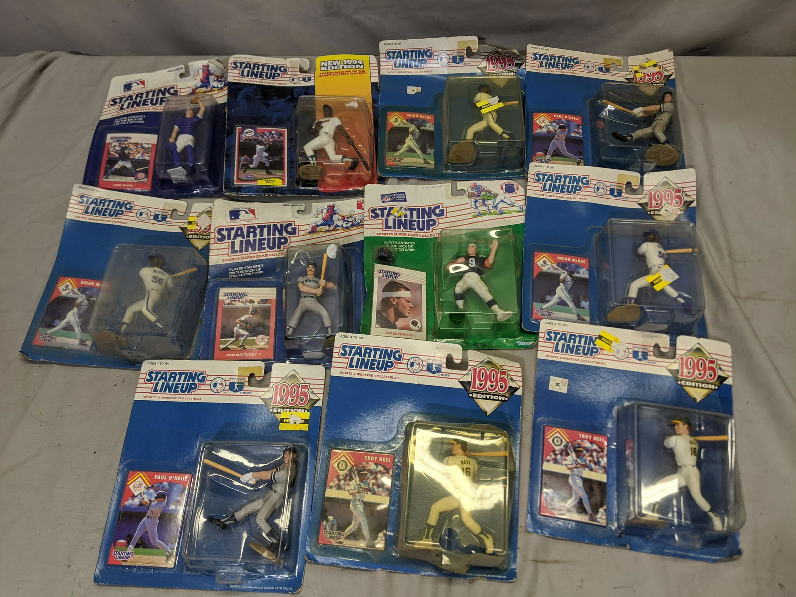 1995 Starting Lineup Baseball Collector Figures in (1 of 7)