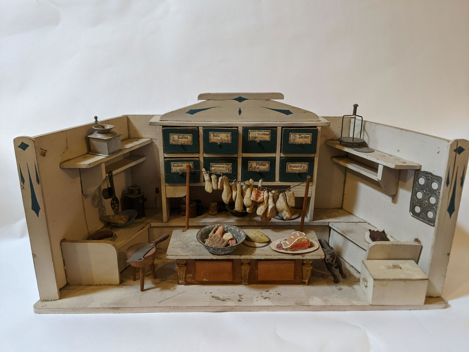 c1915 German Butcher Shop Dollhouse Diorama (1 of 12)